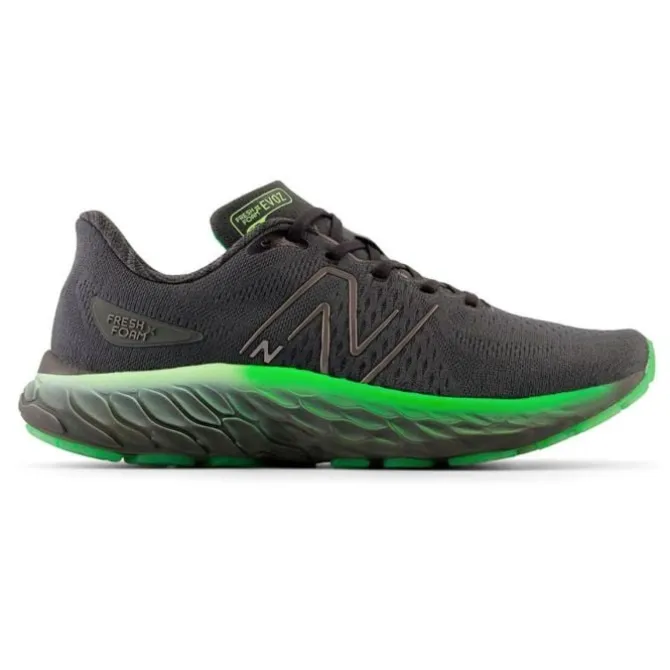 New Balance Neutraalit Juoksukengät | Päivittäiseen Harjoitteluun^Fresh Foam Evoz v3 Musta